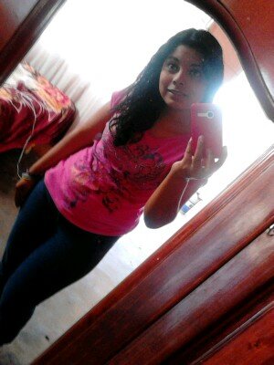 Cuando menos lo esperaba la vida me puso en el camino indicado :3 y de mi depende segir para adelante :*
