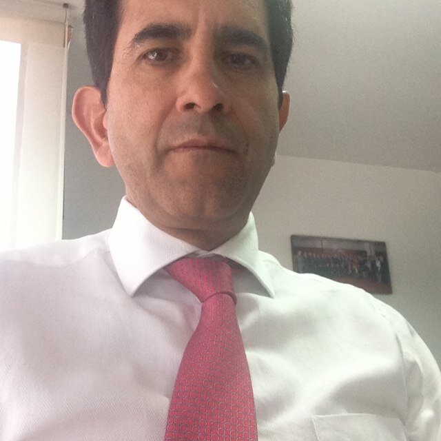 Ingeniero, Esposo, Padre,MBA, CTIO, Consultor TIC`s, Latam Multi Country Manager, Profesor pre -post grado, Transformacion Digital, Tenista