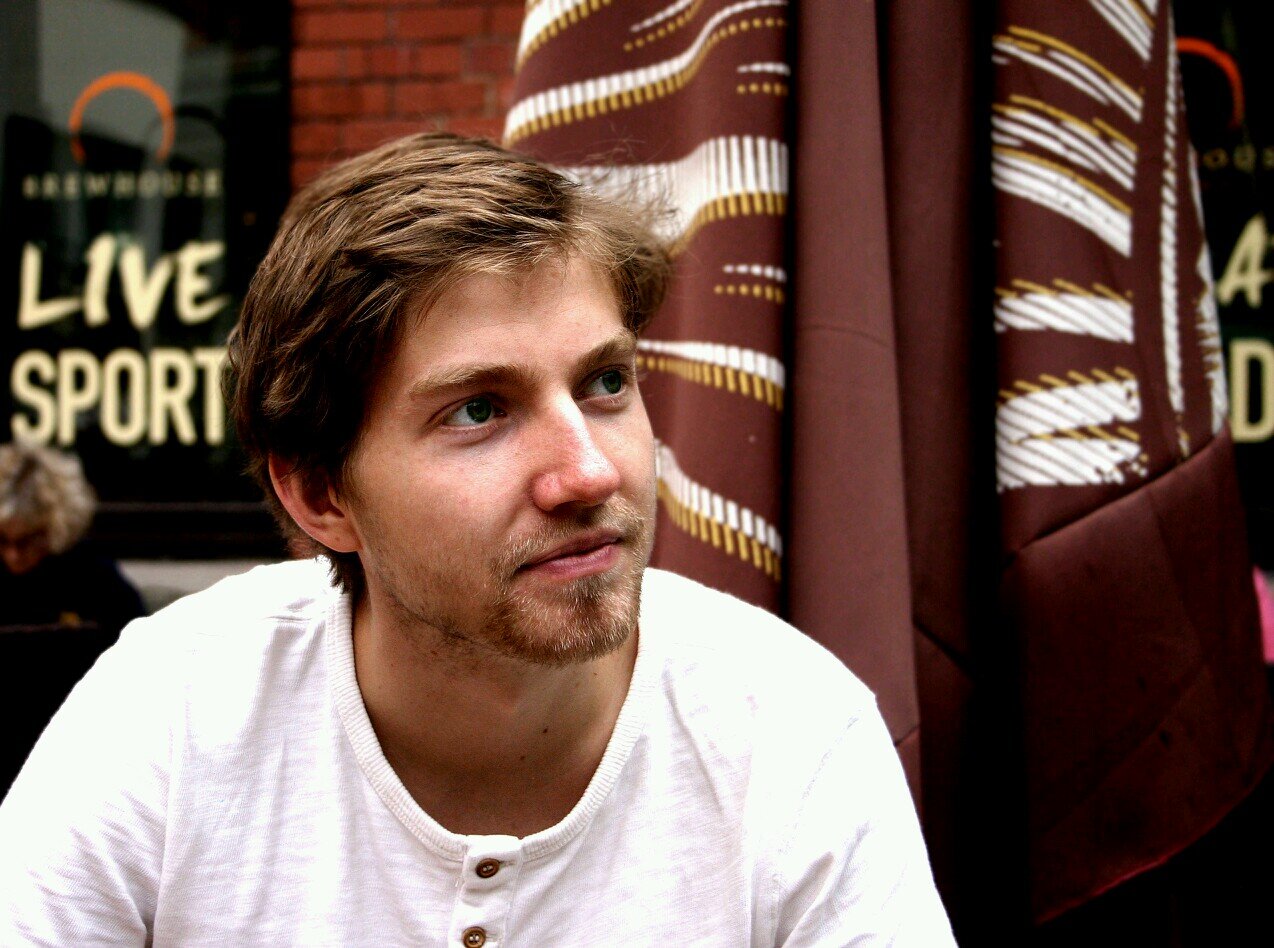 Cardiff based singer songwriter from Berlin. Music student at Cardiff Uni