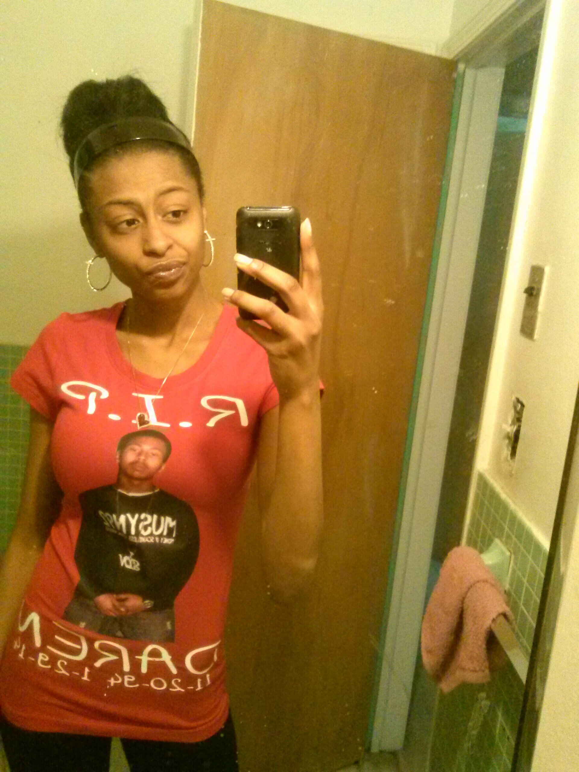 Im me....and if there is anything you would like too kno....feel free too ask..!!



#RIPMommy #RIPDaren #teamScorpio ♏♏♏♏♏♏ #teamDimples   FOLLOW ME »»»»