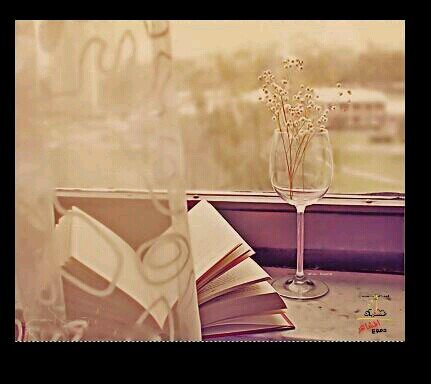 ‏ابتسم رغم گل الاحزآن المحيطه بگ .. وگن على يقين ان الابتسامه ستولد السعاده .. ..♡