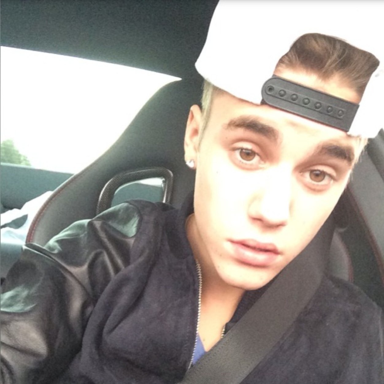 belieber • justin is my hero • i'm here since 2OO9 • MY WORLD TOUR 27/O3/2O11 & BELIEVE TOUR 13/O4/2O13