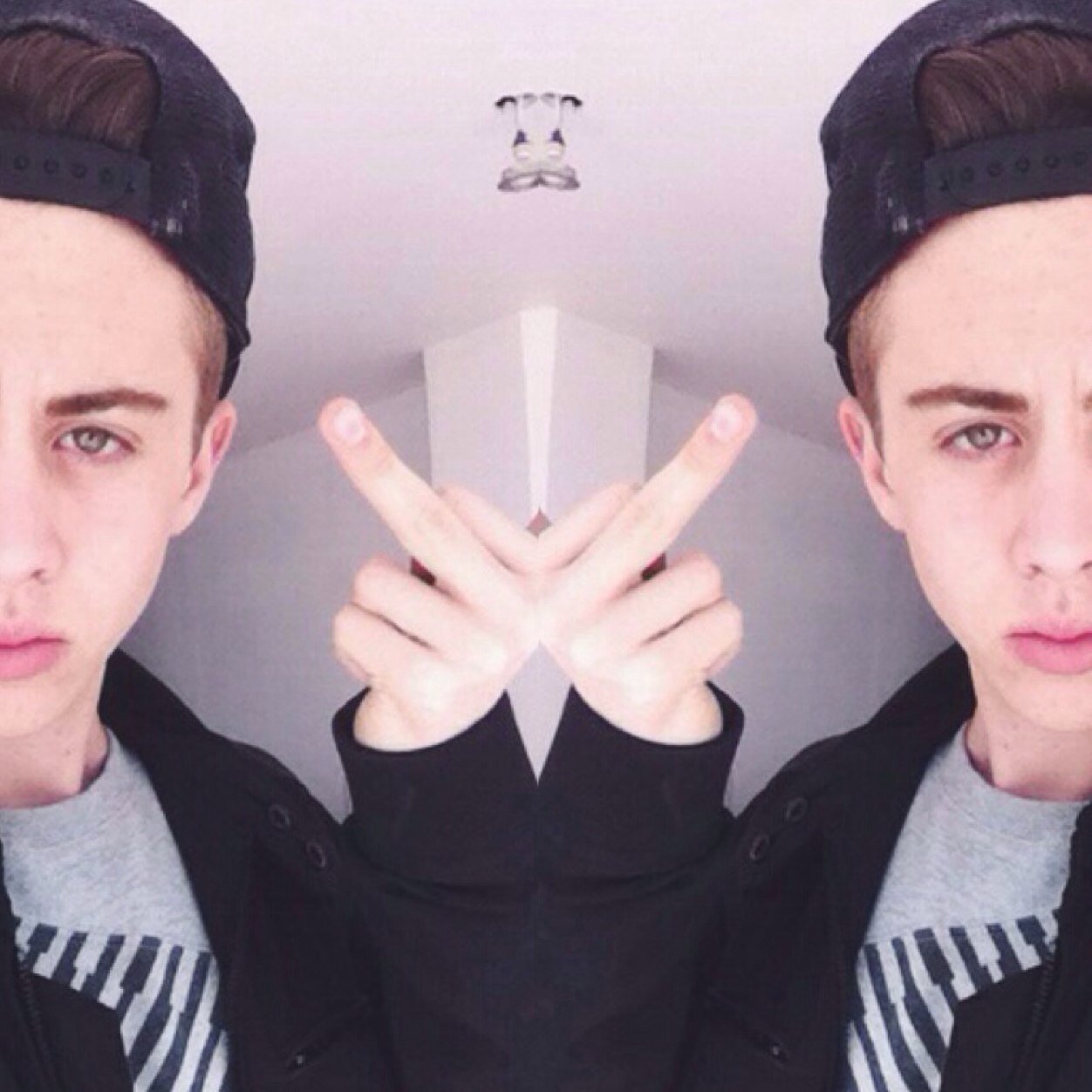 waterfullx's profile picture. dans la lune à mes heures perdues