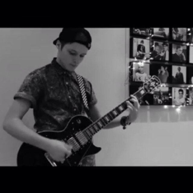 OliEvans3's profile picture. 17. Music geek