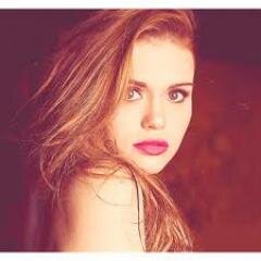 Hoechlin army, Carver twins army and Max Carver army followed me on feb. 9, 2014 :) 
Love you all bunches!! xx