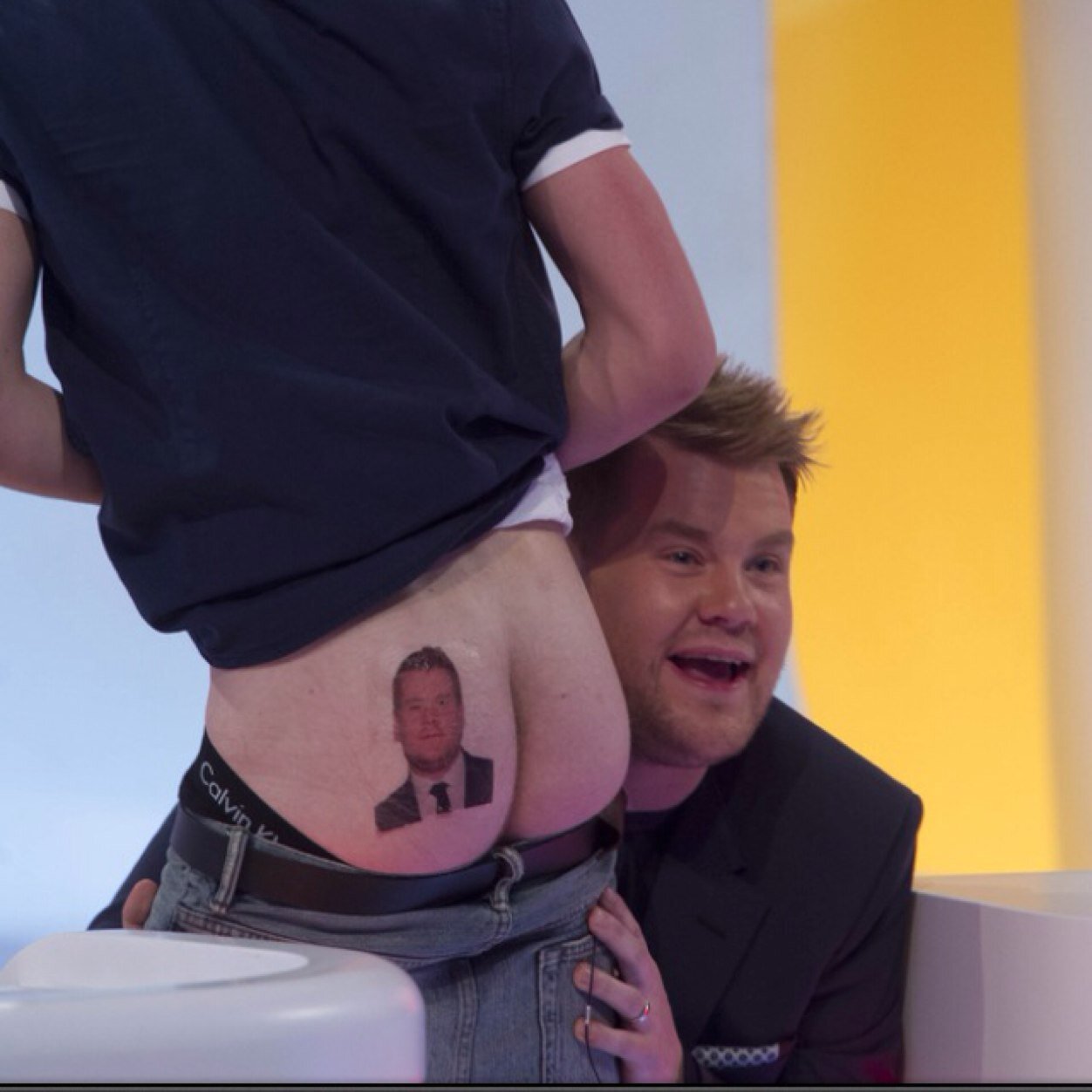 Unless you are Harry Styles, I love Louis Tomlinson more than you.