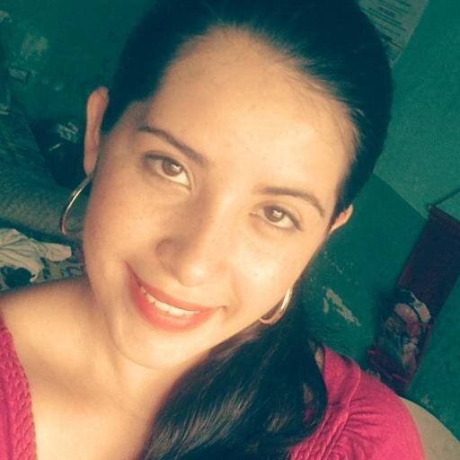 Buena onda, san carlista de corazon, futura ingeniera en alimentos y orgullosa mamá y felizmente casada