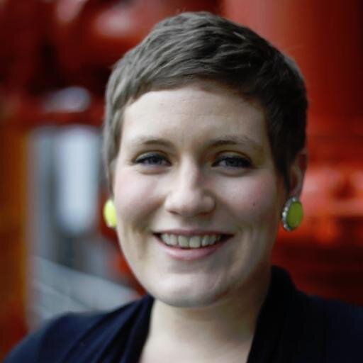 Seattle girl passionate about all things international, wine, mint + the color green! This is a social account. Merci!