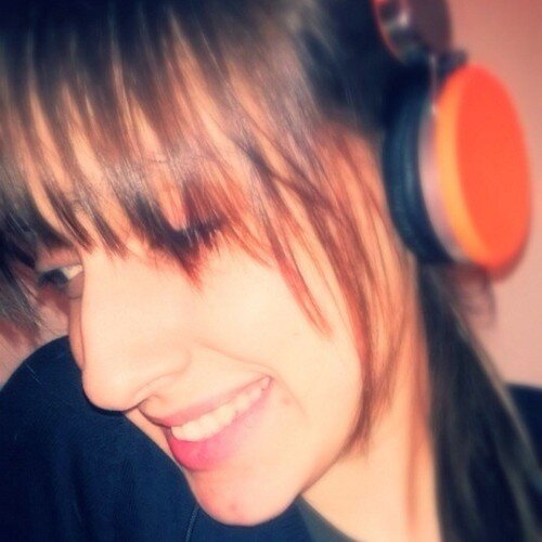 Eu sou o que sou, nao importa o que sou, sou alguém simplesmente :)