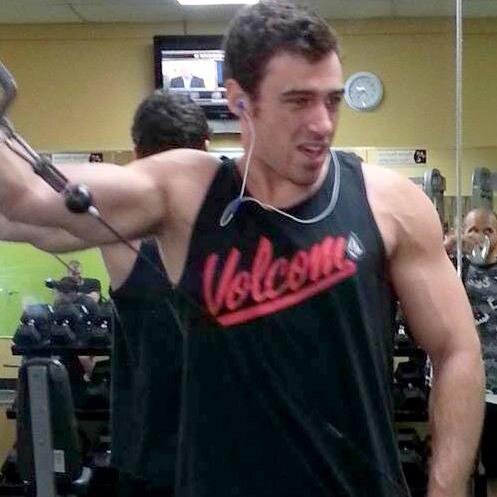 SimplyWorkouts's profile picture. This account will show you the way to transform your body one exercise at a time.  Tweet us your questions.  We are here to help build your workout.