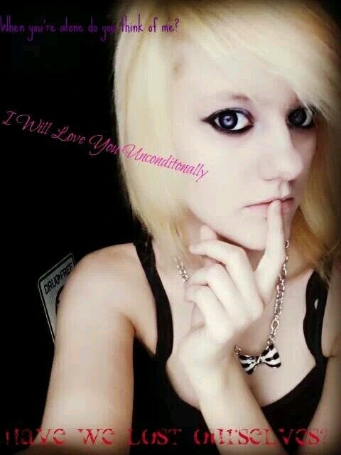 iiBiohazard's profile picture. FC:0146 9859 9725 pokemon x friend code. im eighteen lesbian and just enjoy otaku life and cosplay