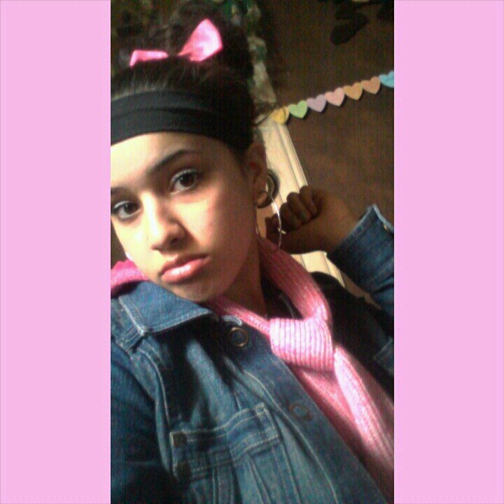 I love a bad bitch  thats cute asf & she kinda booJi  ----- Foreign