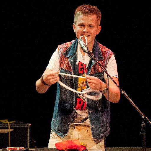 Goochelaar en jongleur!
100% entertainment!