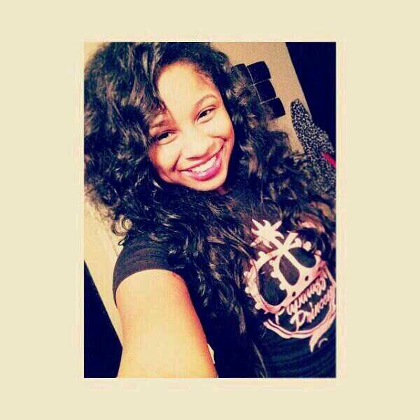 HEY it's Nae I love you Babes