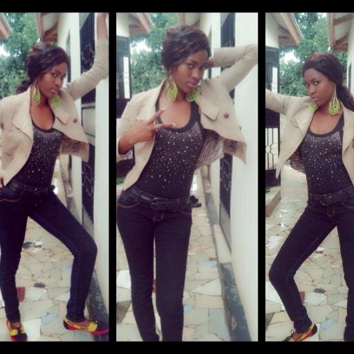 vickieharryhans's profile picture. lovely n charming um into fashion n laughing  you will not tell me what to do i made my own rules #teamariesTheRAM