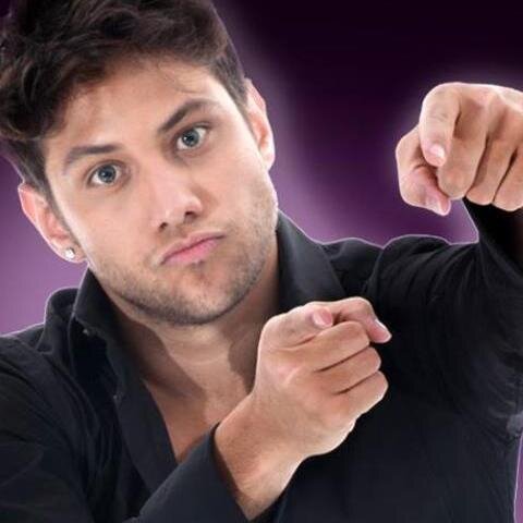 Twitter pra divulgação do cantor @RBarretoOficial . Dona @EdnaBarreto_