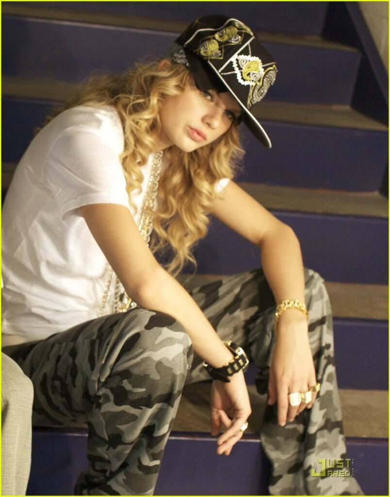 Its ya girl TAY SWIFT. Straight outta Reading and neva looked back. Playas don't fuck wit me #thuglife