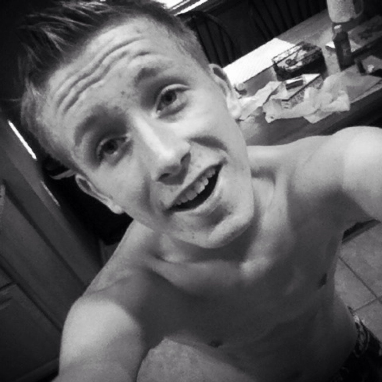 DMNDLoyal's profile picture. 14//ny//diver