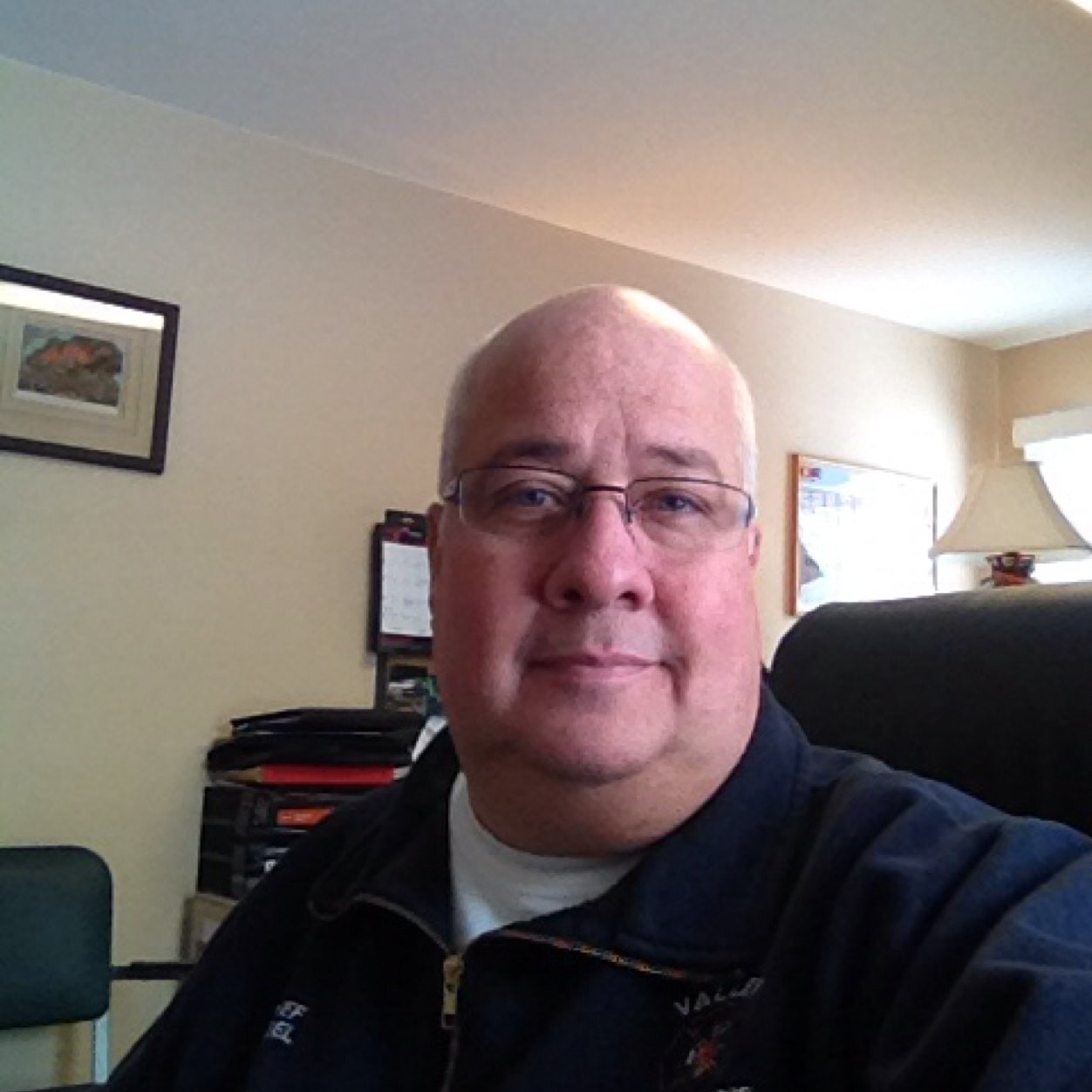 cr2800's profile picture. Fire Chief,   Valley Fire District...Retired from the City of Stow