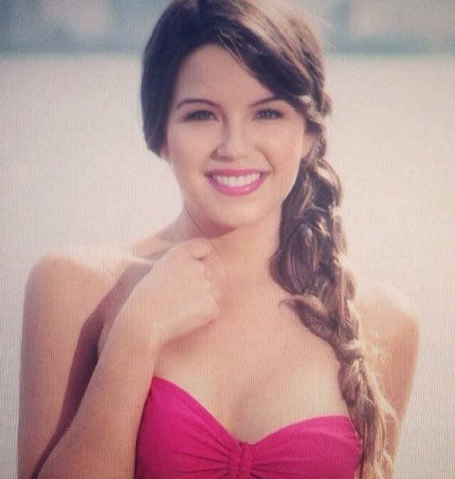 FC de @AnaC_Grajales !! #Valeria y #Amaya en Grachi! Sofía Blanco en Relaciones Peligrosas! Ana Followed 11/02/2014!! Mejor día de mi vida!!