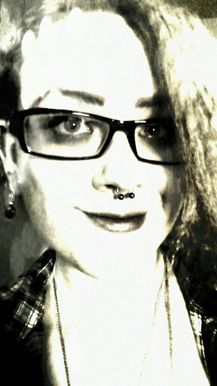 'I am doll eyes, doll mouth, doll legs.
I am doll arms, big veins, dog bait.' 
They/She/Your Highness #femmethem