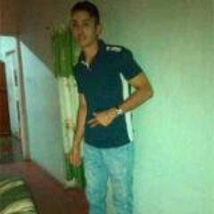 ♪ Amante de las rumbas,Cine,Deporte(GYM),Joder,ETc.
Edad:18,Comprometido,Trabajador&Estudiante,Bno que mas da conoscanme .!(Y)♪ ♫