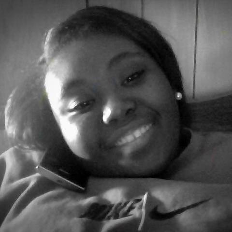 ; dont juss look follow mee i follow back ; bxtches aint shit but hoes &&' tricks ; #PhuckYOBxtchMineBetta ; #C/O15 ; #TNT we explosive !
IG : @xoxo_tahjaaa