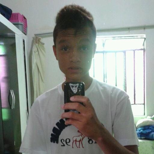 Se toda vez que eu fechar os os olhos, ganhasse um beijo seu, fecharia os olhos eternamente.