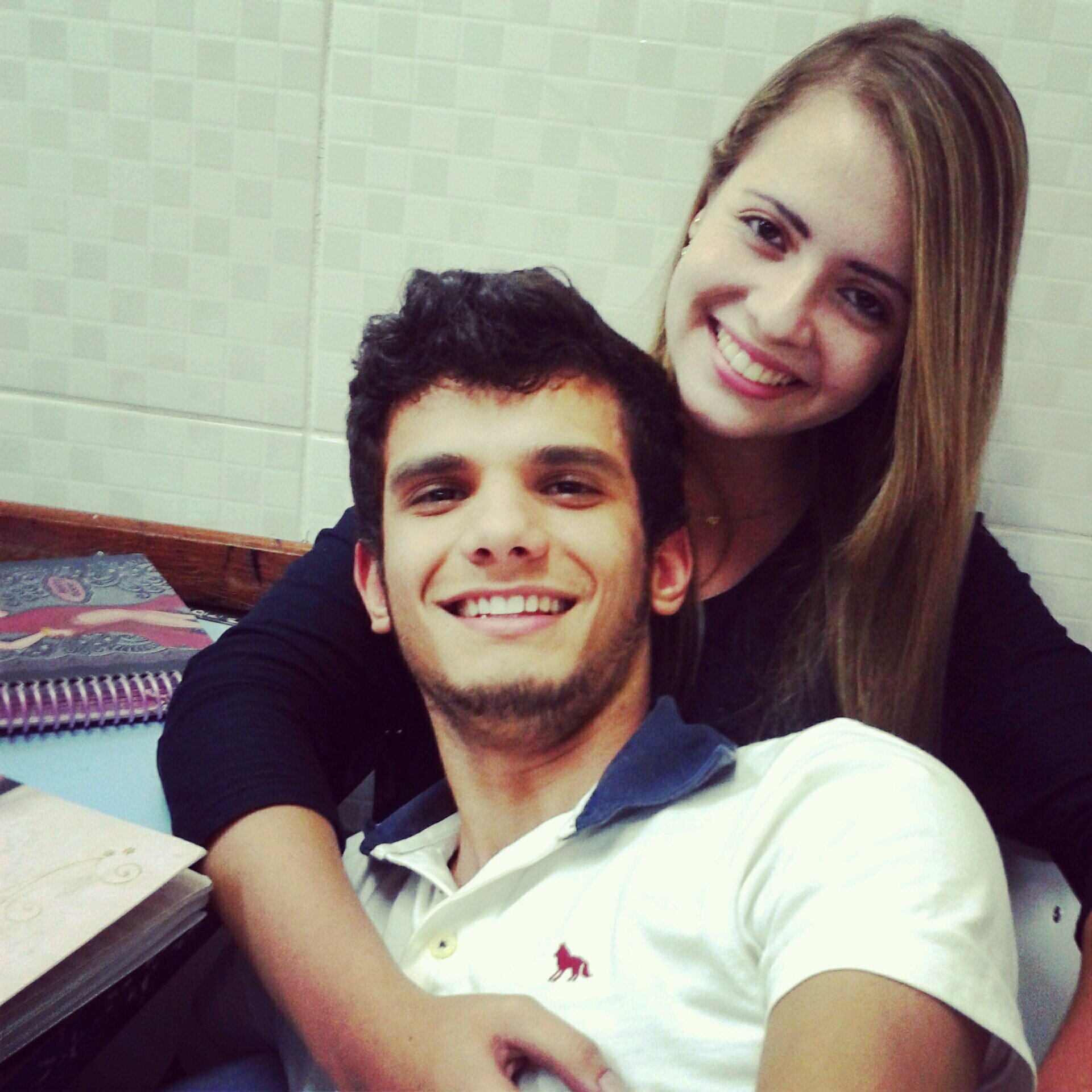 ''Quem me dera ao menos uma vez, acreditar que o mundo é perfeito e que todas as pessoas são felizes.''♬