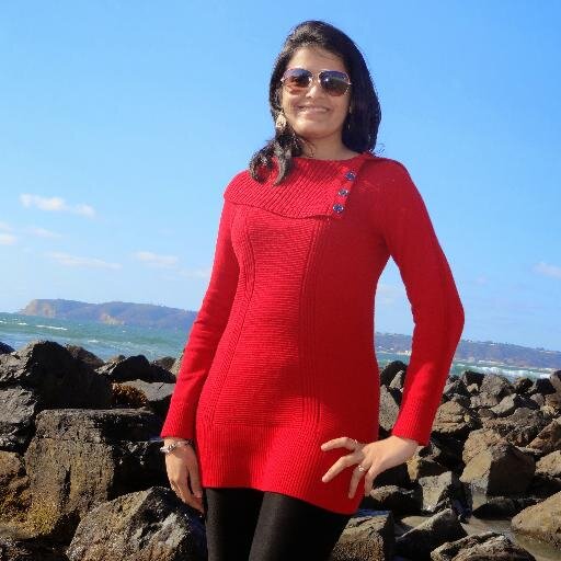 Software Developer/ love to read and try out new things/ foodie..love dancing, making new friends, shopaholic and newbie on twitter ! ;).. :)
