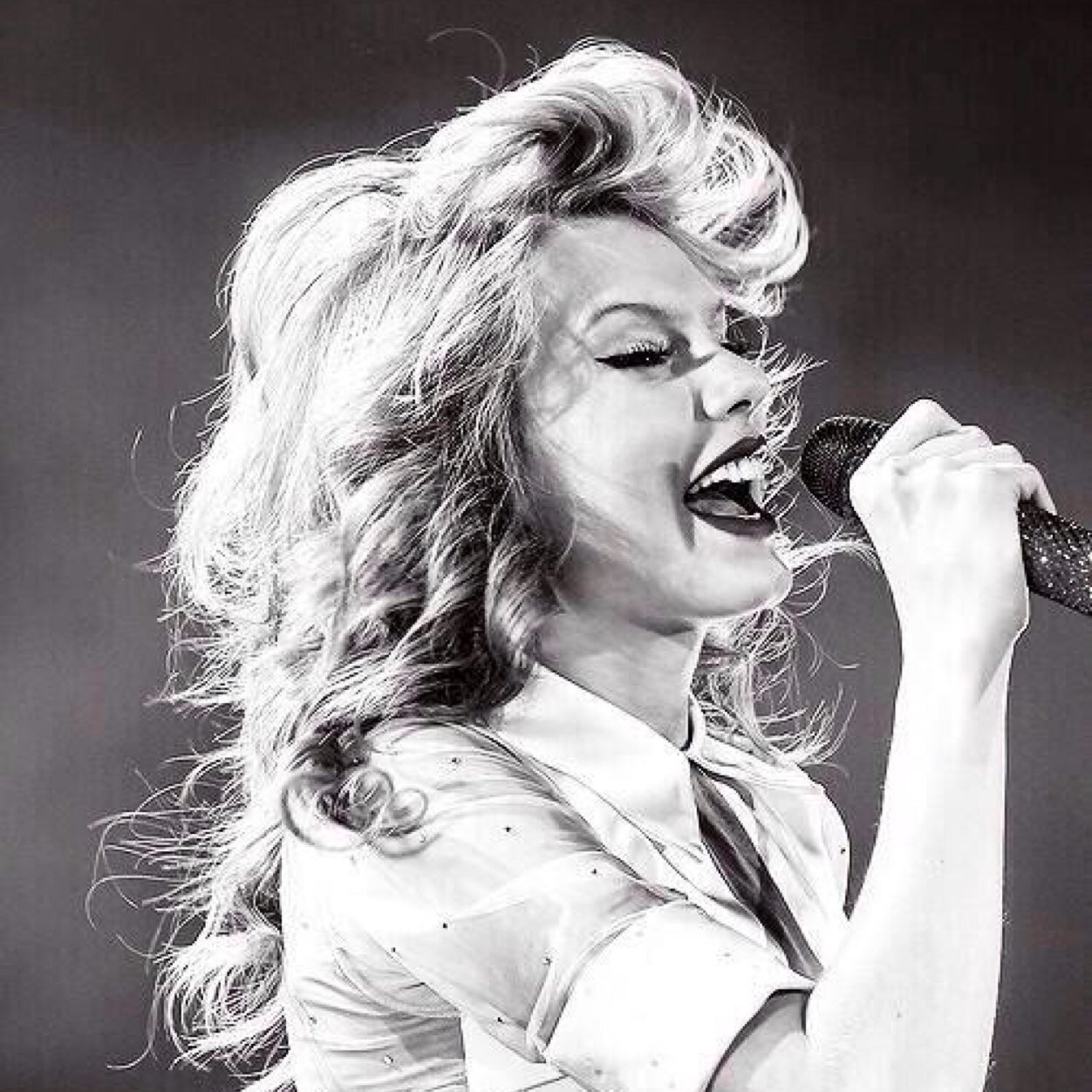long live the red tour