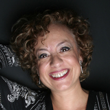 amartells's profile picture. 🎭🗺🎶
🎗