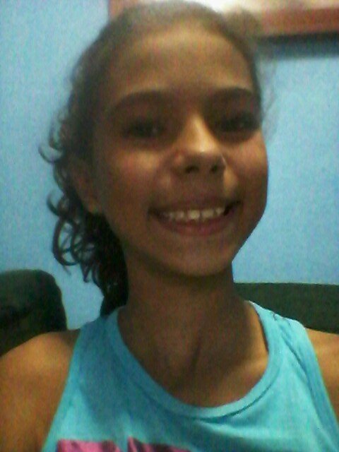 Meu nome é Maria Beatriz,adoro @luansantana e @bandarebeldes