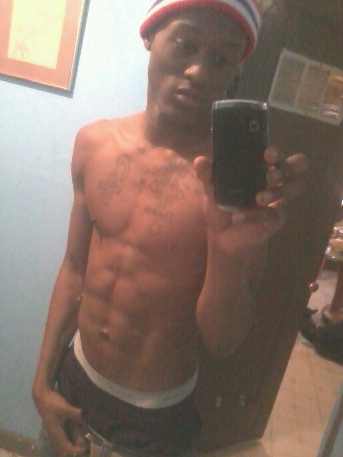 -MoneyMotivated -HawleyBoy -RealG -happily married- Father of 4 -GreyGooseSippin -420Friendly -90'sBaby -RochesterBorn&Raised -Educated - MmaLife