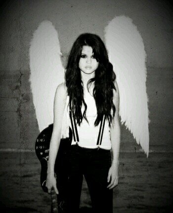 selenatorxgina's profile picture. Selena makes me smile everyday♡-I love my twitter BFF's @ArianasCreepy and @bobbycaico♡ and ofc my real bff @Little_MonsterQ♡