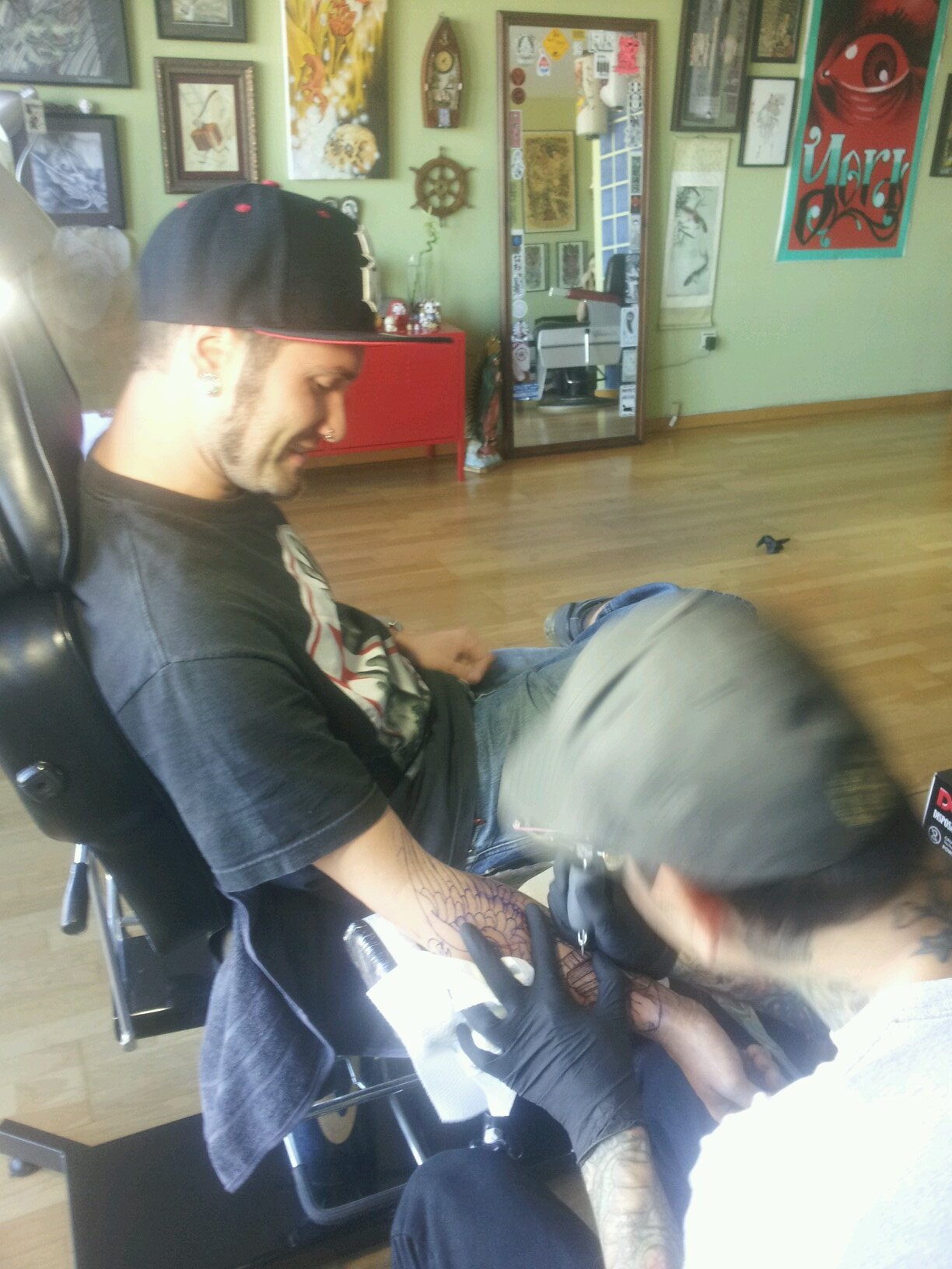 riveratrece13's profile picture. 