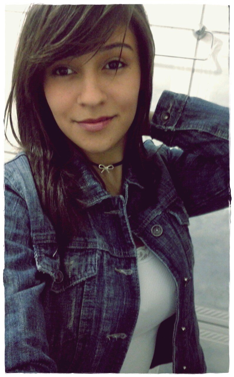 Não me Descrevo, Não me limito, me conheça pelo que sou, não pelo que os outros dizem!!!    (:  @theeusmhs  Minha Vida ♥♥
