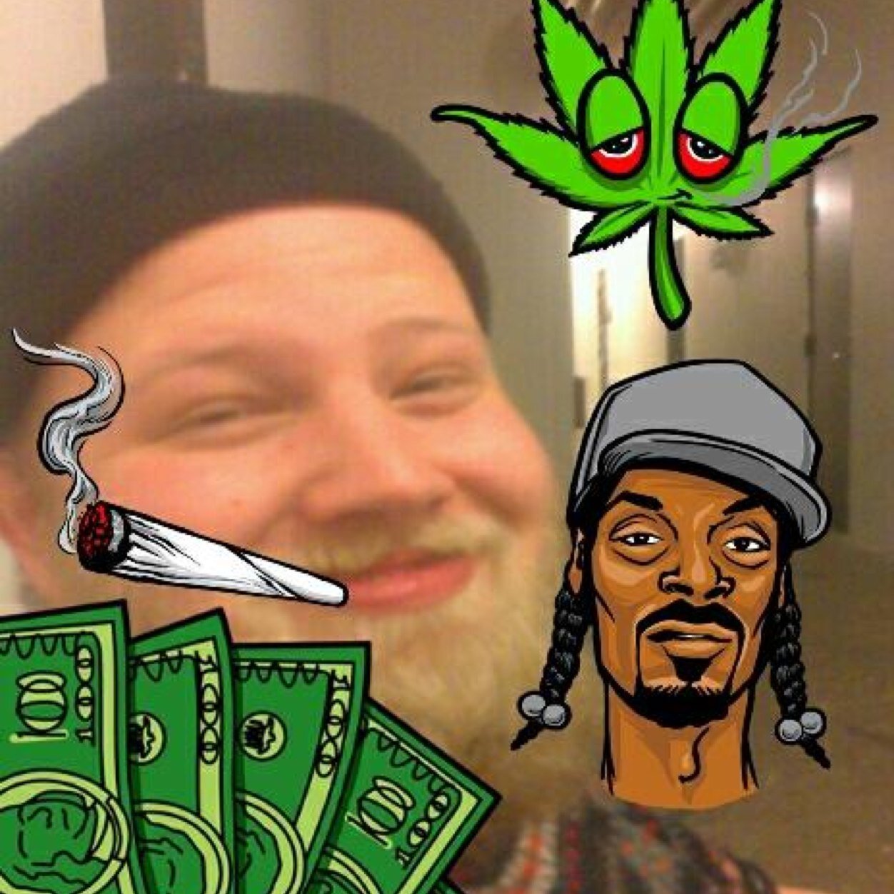 Bonnesays's profile picture. Deltids astrofilosof samt professionel håndtegns kaster.