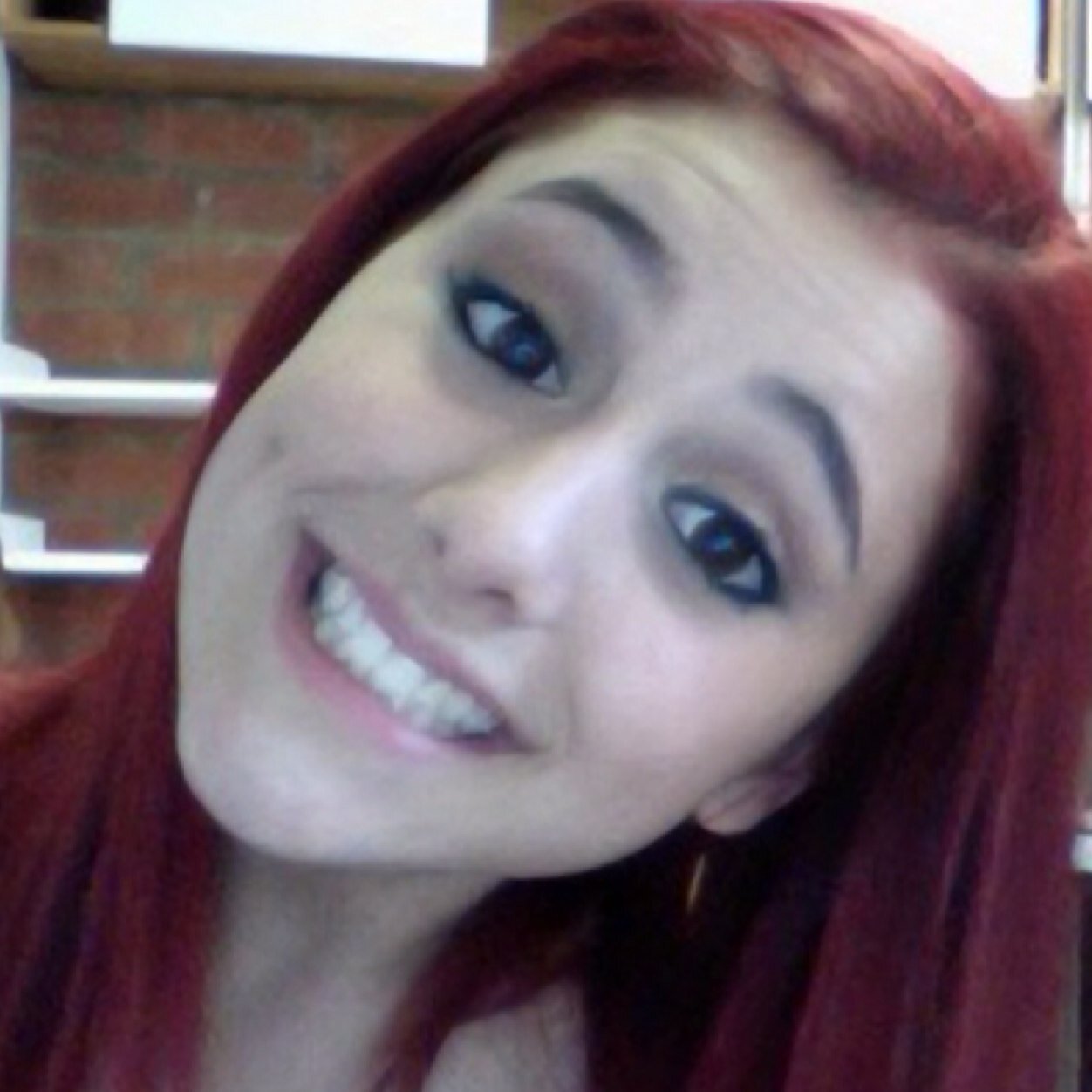 ♥ Plant love, grow peace ♥ AMAZING ♥ Ariana is so amazing! What a voice! She is the cutest thing ever! I LOVE YOU ARIANA!! ♥