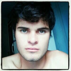 Oi gente bonita segue, siguo TODOS de volta 
tenho uma moto kkk