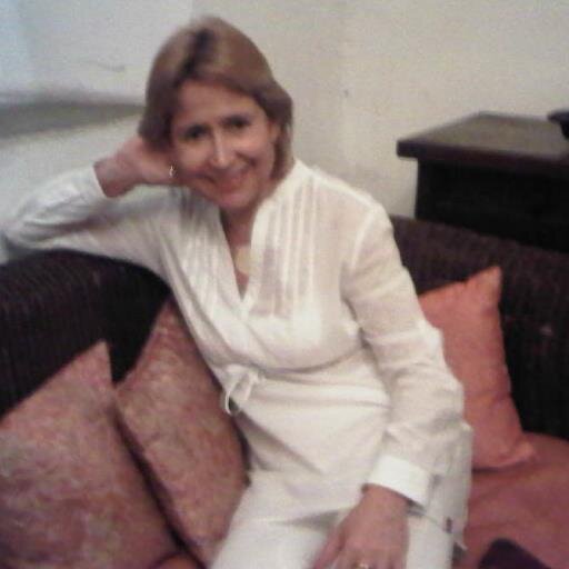 Trabajadora y soñadora; # Quiero a mi País Vzla