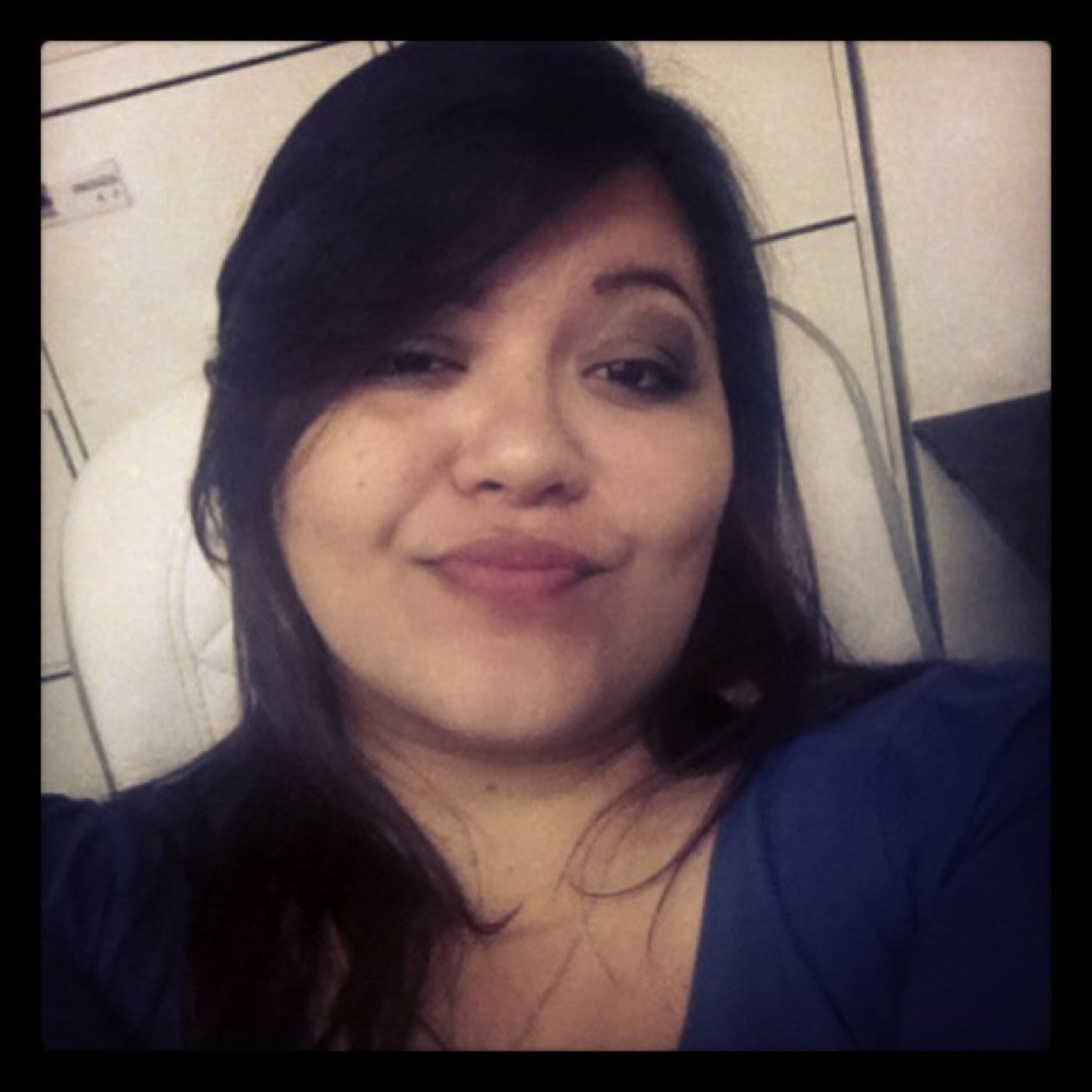 Radiologista, amo musica e minha familia, amigos são indispensaveis para mim..Sou uma gordinha Feliz..rs