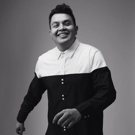 Mari merapat berkawan saling menyatu dan bersama menikmati karya @tulusm | @musiktulus @temantulus Fansbase Tulus Pekanbaru CP : temantuluspekanbaru@gmail.com