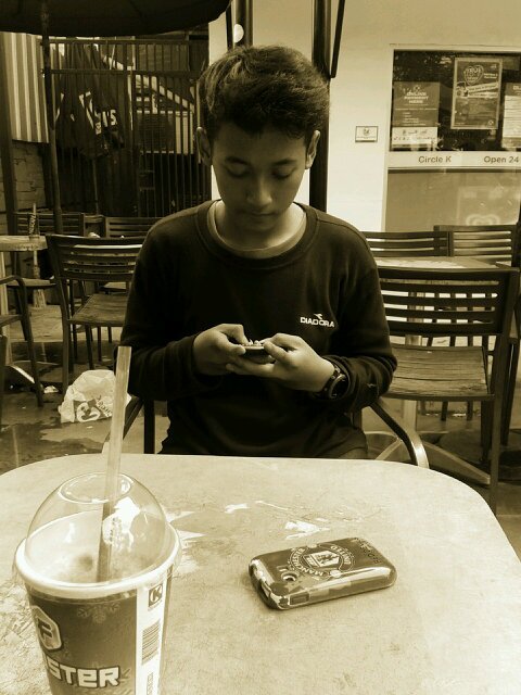 There is nothing without DevantiAyuPratiwi♥♥♥, I introduced a friend of his life!