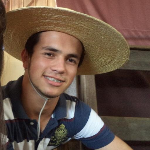 se precisa agente briga, chora, volta mais uma vez... separa, namora e casa outra vez (8'