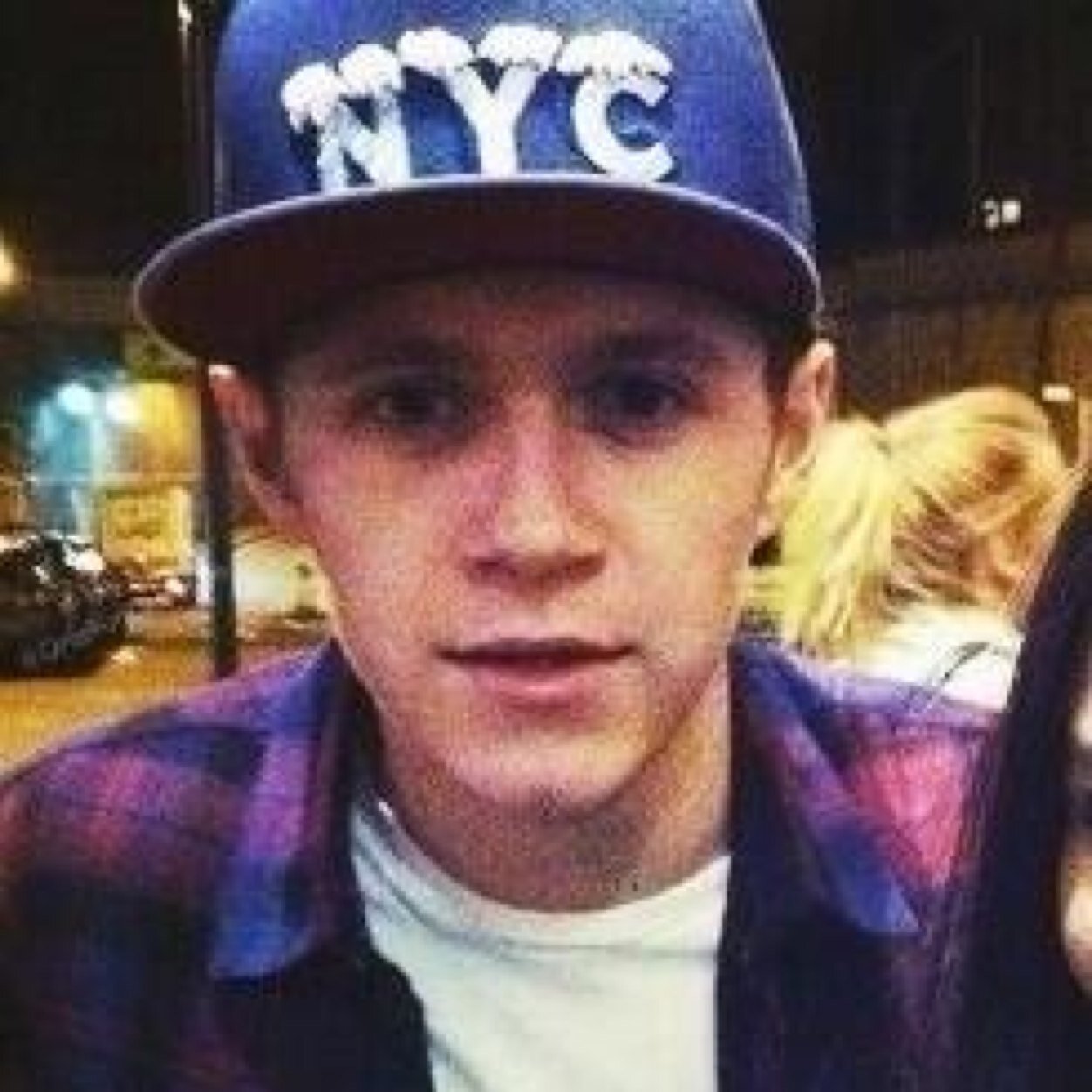 Hey! Go follow @tommocappuccino and i'll follow back!