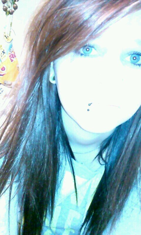 woah. you look a little lost, you should follow me(; #TeamFollowBack