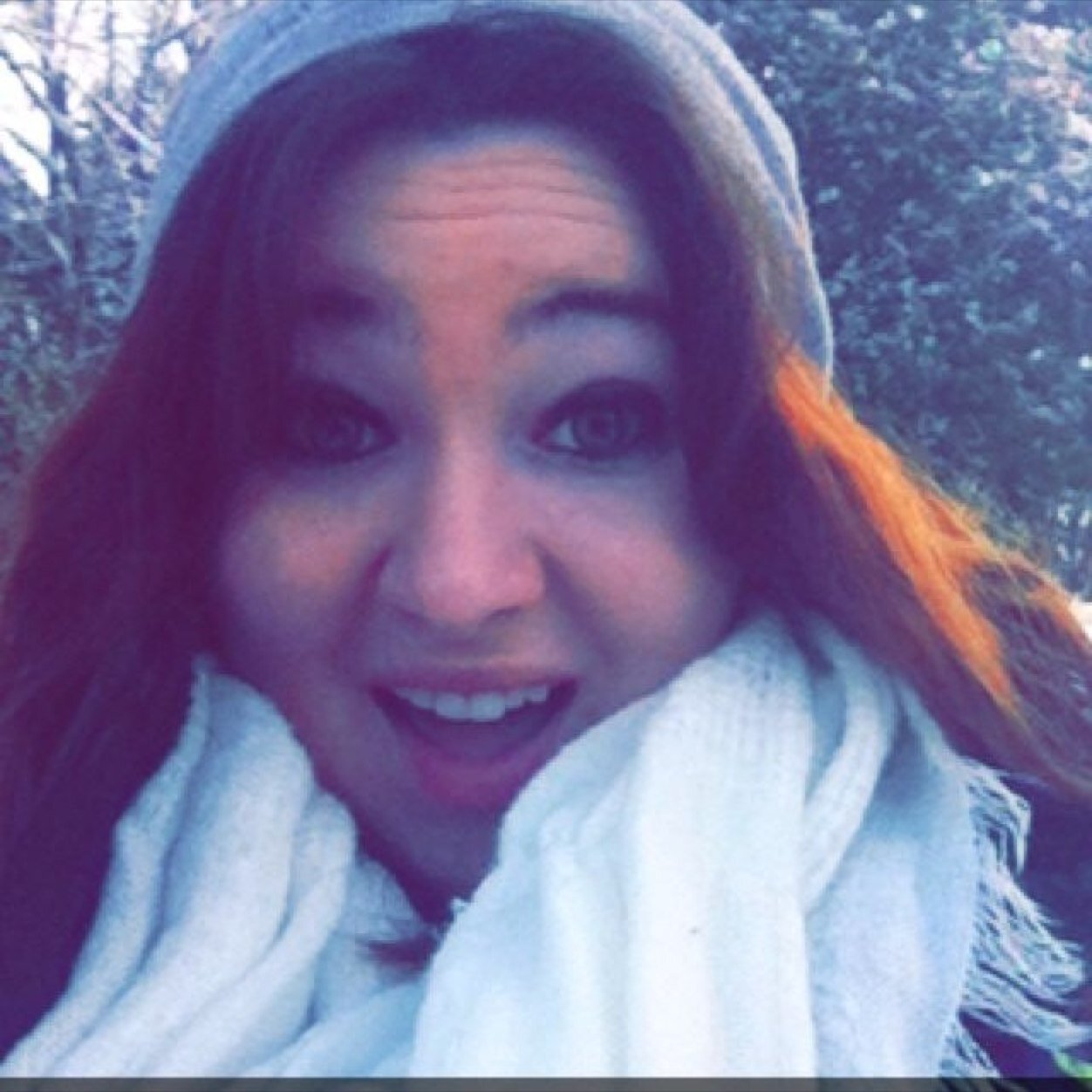Im lindsay jesus is my life and savior taken3 6/08/14 love singing and family and friends are what keep me grounded(: i go to lake state for criminal justice