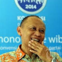 Ada satu yg saya pegang, saya berusaha memakai politik biaya rendah. Saya tak mau memiliki beban utang besar. Nanti enggak bisa bayar. ~PEW