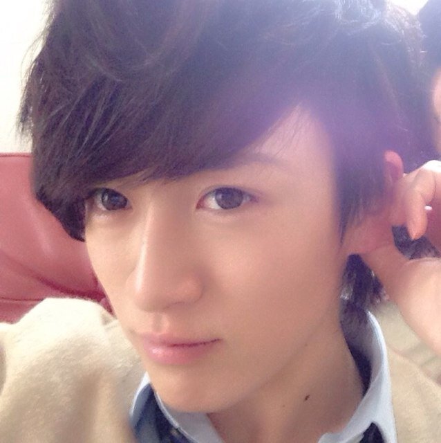 Hirasho 服垢 窪塚洋介 痩せたら顔の大きさが凄いことに 映画 サンブンノイチ の初日舞台あいさつに登場した窪塚洋介さんの顔の大きさが おかしい と話題となっているとか 画像はこちら Http T Co Lzrbwwmgrx Http T Co Bloicaqhgz